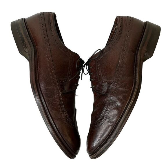 Vintage Men\'s Brown Leather Wing Tip Shoes Made In USA Circa 1970s Size 11 main image 7